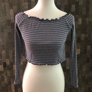 ⬇️$10Juniors H&M Blue Striped Long Sleeve Crop Top